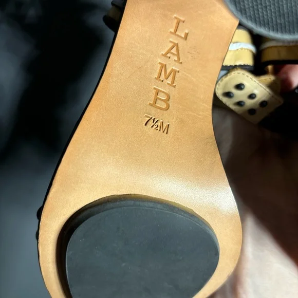 L.A.M.B. Carter Lucite Heel Sandals Womens Size 7.5 - Picture 7 of 7